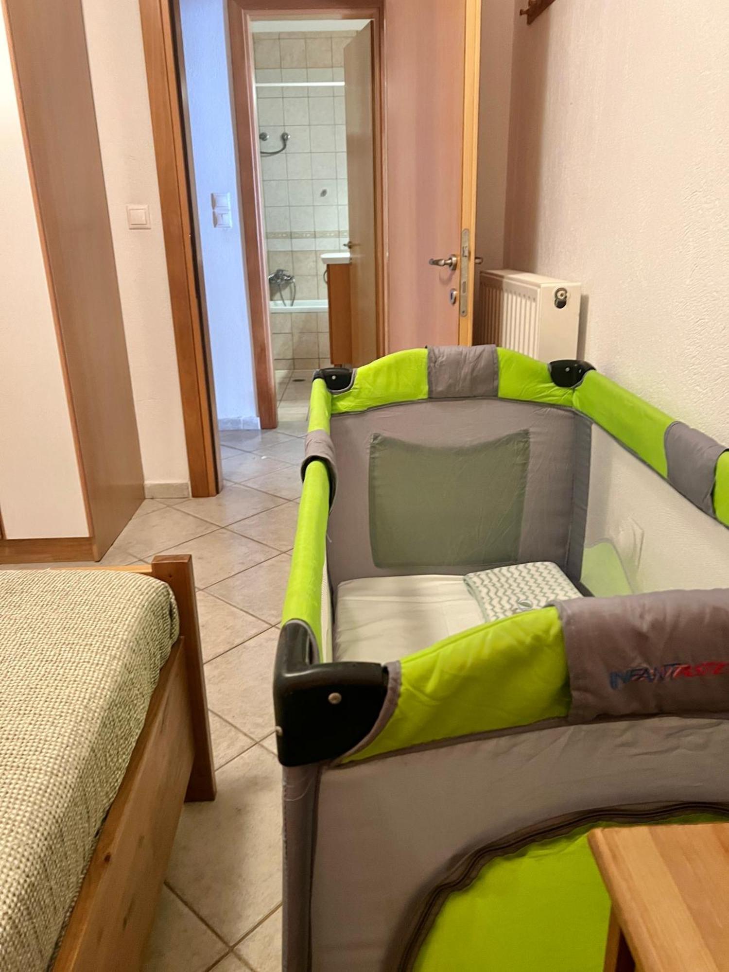 Apartamento Tradiotional House Metamorfosi  Exterior foto